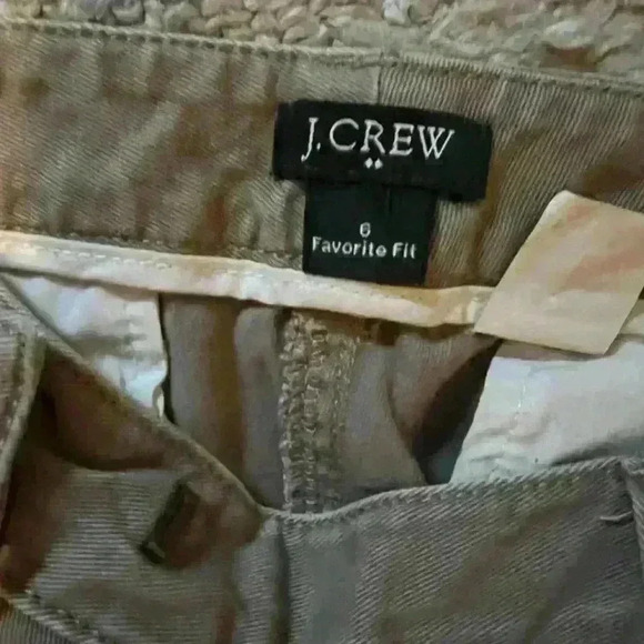 J. Crew Capris Khaki Pants Size 6 Classic Fit - Picture 4 of 4